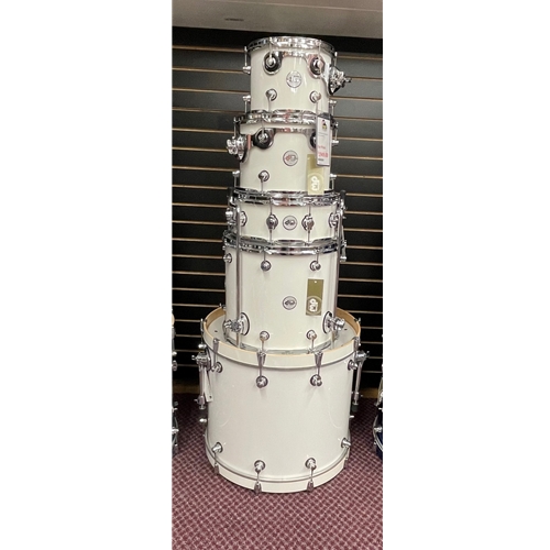 DrumWorkshop Design Series - 5 Piece - Gloss White DW