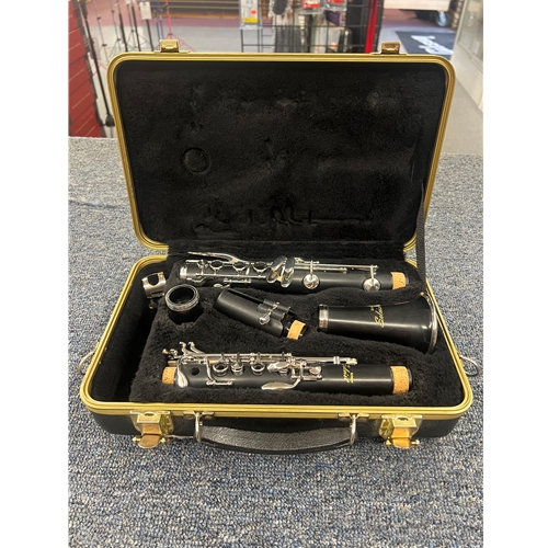 Conn -Selmer UP0160321 USED Selmer Soloist Clarinet Resonite With Case