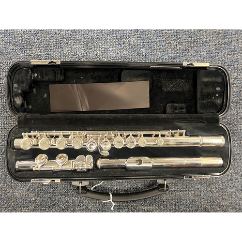 USED yamaha YFL200AD Flute With Case Yamaha