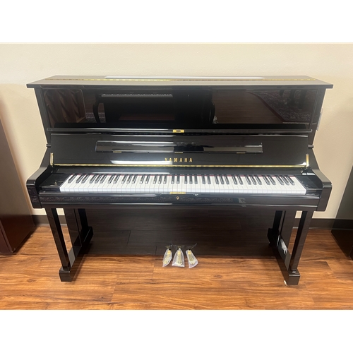 Yamaha U1-PE 48" Upright Piano With Bench - Polished Ebony