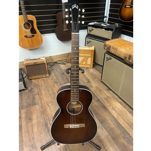 UC205819 Used USA Guild M25E with Hardcase